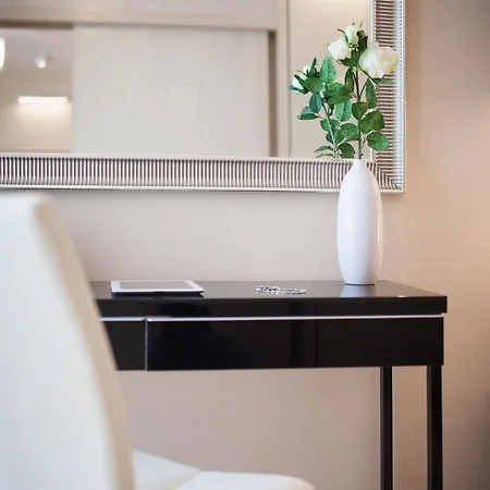 Aparthotel Splendid 4*