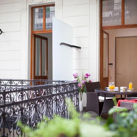 Splendid Aparthotel