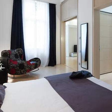 Splendid Aparthotel
